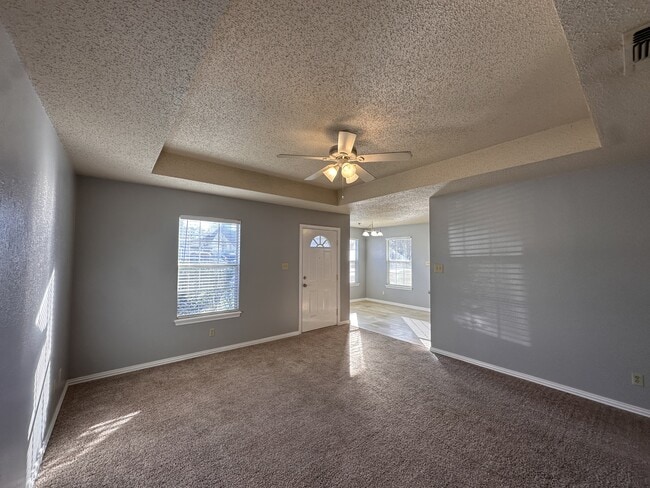 Building Photo - 4203 Savannah Cir