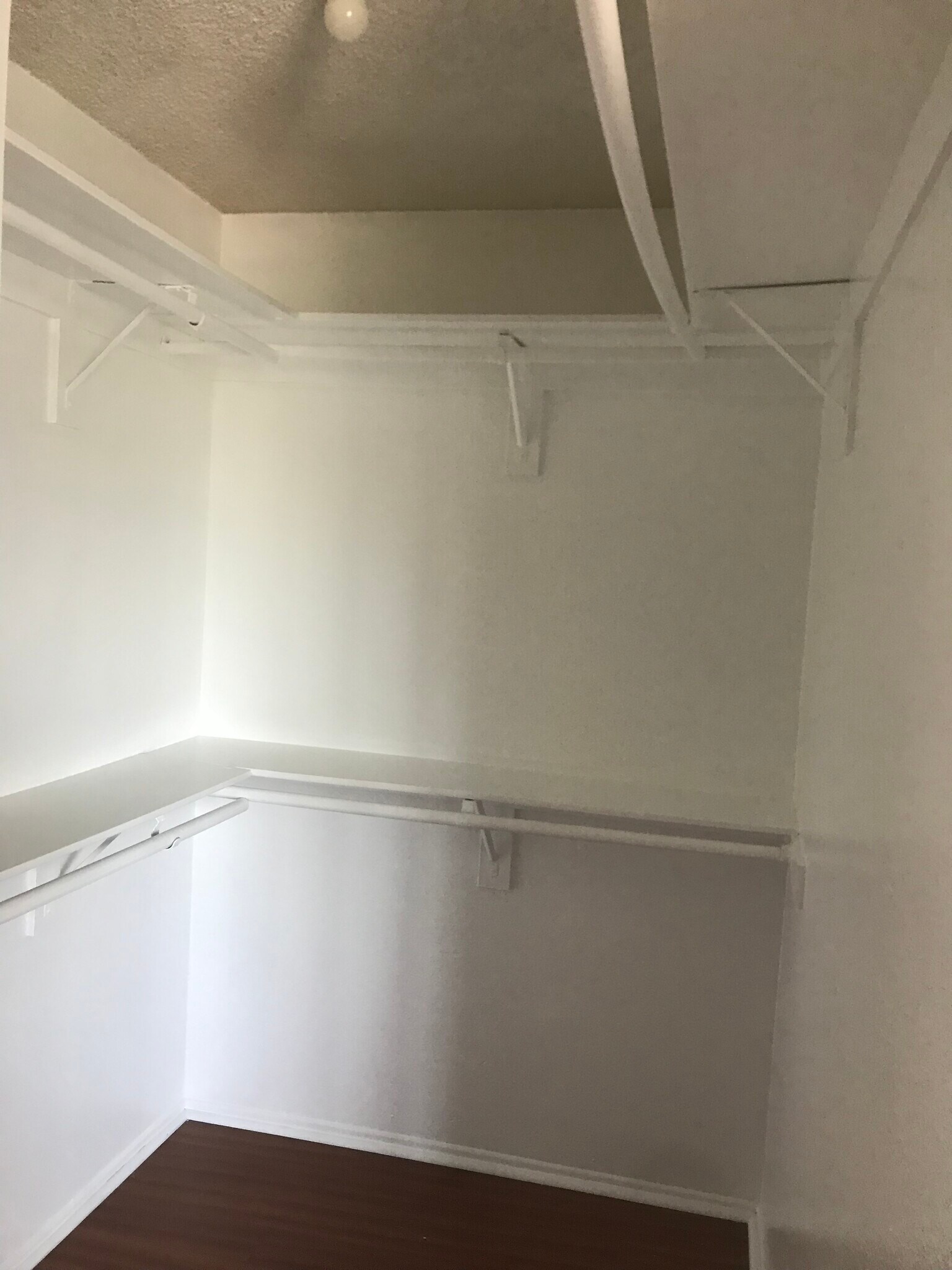 Building Photo - 11948 Hart St