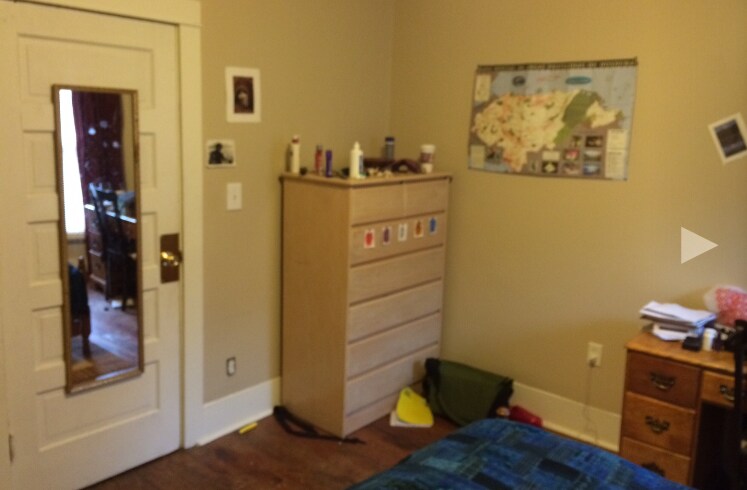 Building Photo - 1006 N Aurora St