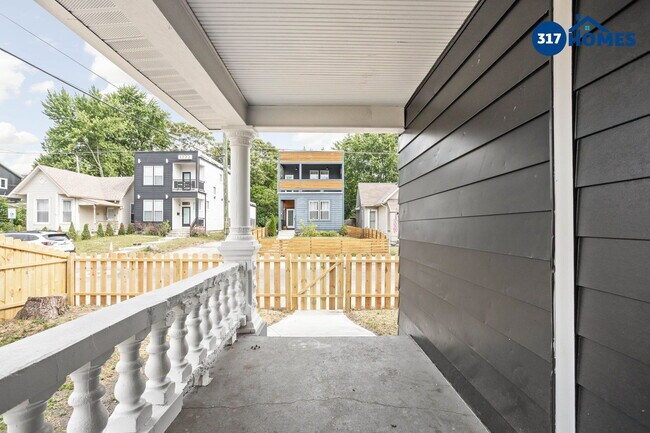 Building Photo - 1229 Cottage Ave