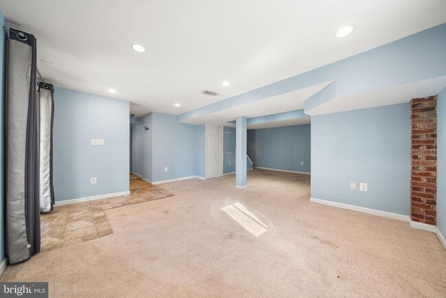 Building Photo - 3924 Taney Ave