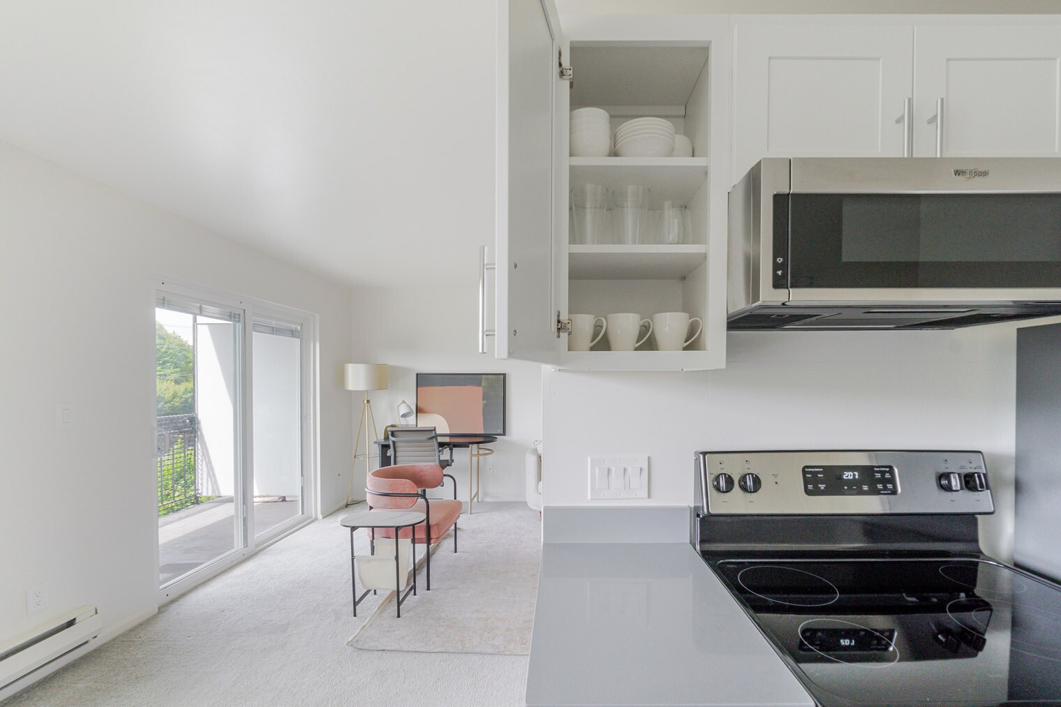 Building Photo - 2850 15th Ave W