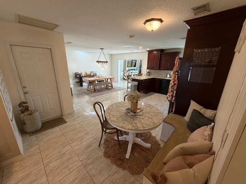 Building Photo - 8110 Rose Marie Ave E