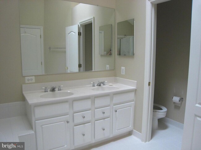 Building Photo - 12021 Treeline Way