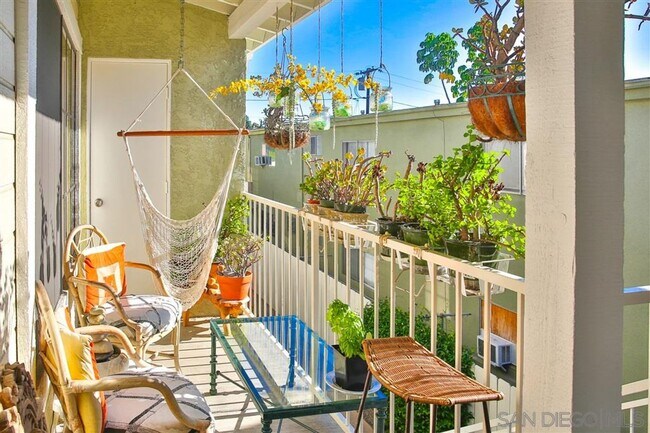 Building Photo - Light, Bright + Airy 2 Bed, 2 Bath Second Floor Condo in Highly Desirable Hillcrest!