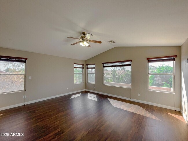 Building Photo - 1615 W Enfield Way