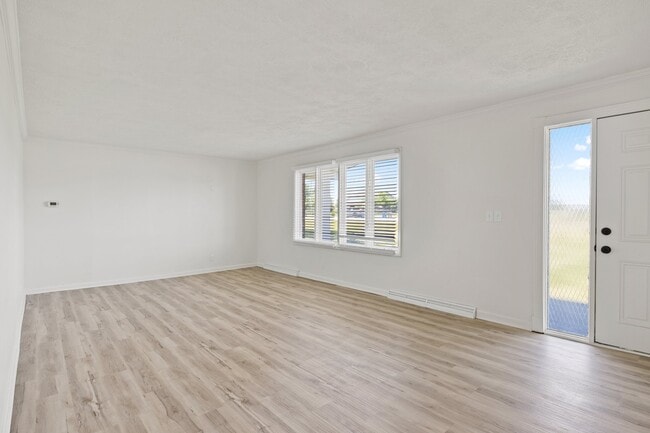 Building Photo - 4321 W Whiteland Rd