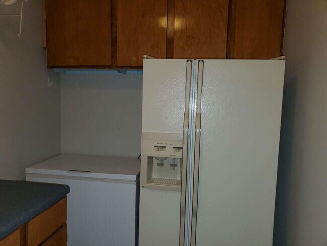 Building Photo - "Spacious 5-Bedroom Retreat with 3 Full Baths in Huntsville – Your Perfect Family Home Awaits!"