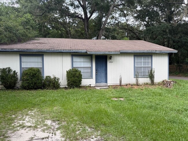 Primary Photo - 4/2 Corner Lot Home with Fenced Yard