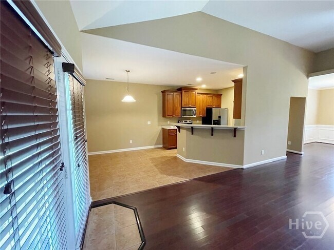 Building Photo - 216 Carlisle Way