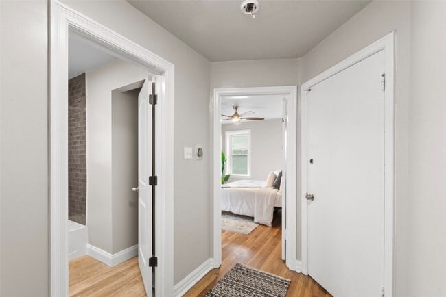 Building Photo - 4930 Kemper Ave