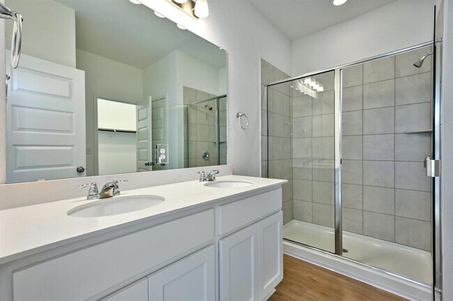 Building Photo - 12311 Zenyatta Dr