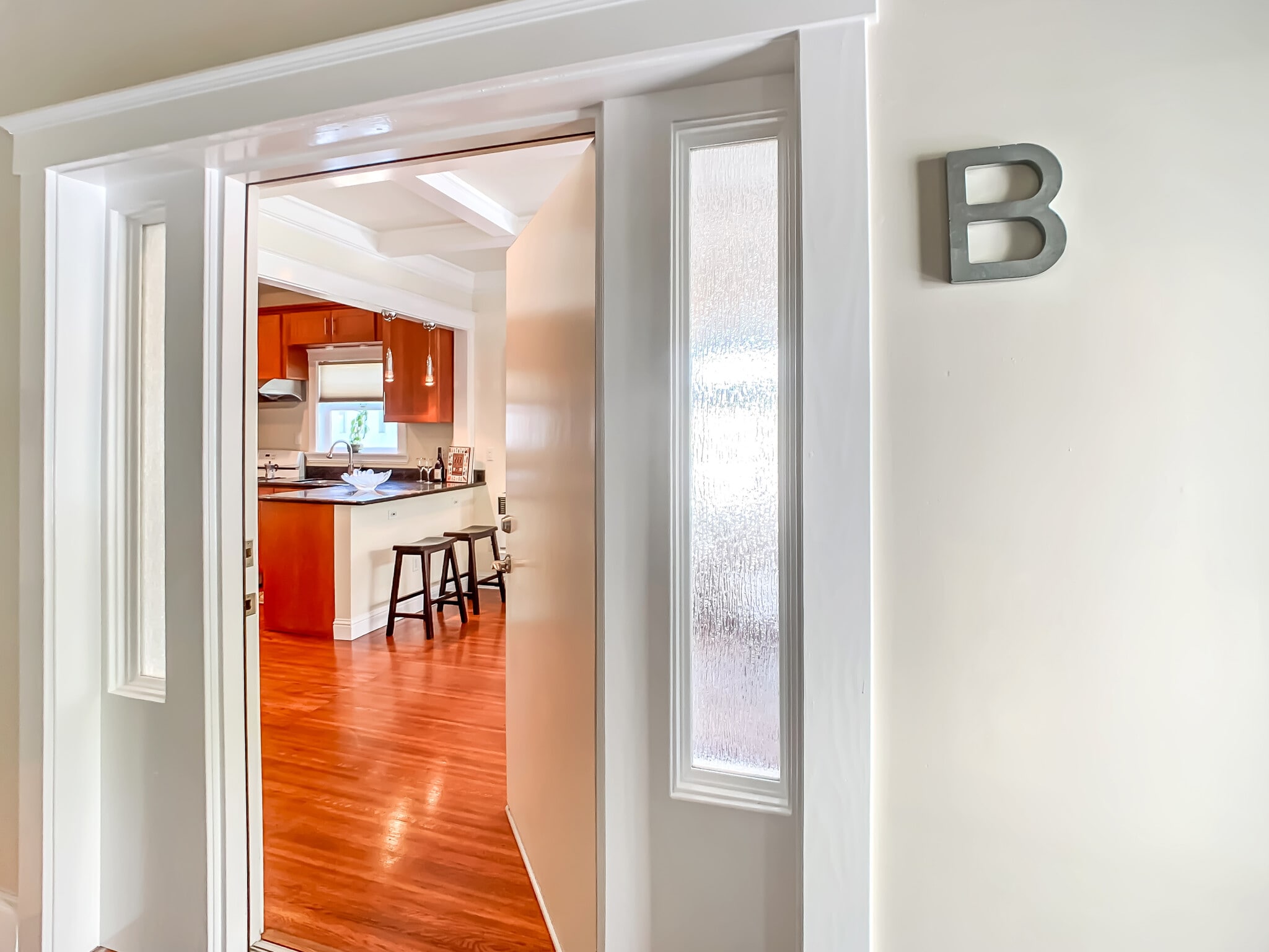 Entrance - 2410 Russell St