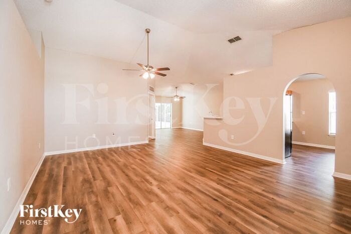 Building Photo - 8153 Misty Meadow Ct N