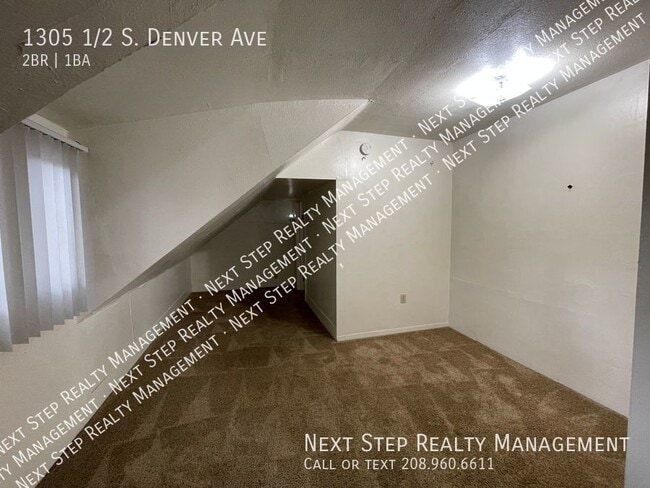 Building Photo - 1305 S Denver Ave