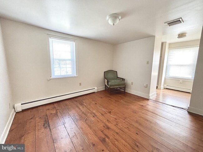 Building Photo - 970 Disston View Dr