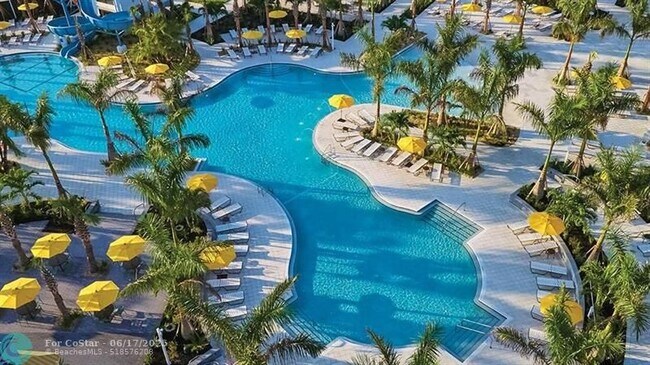 Building Photo - 14989 RedCove Pl