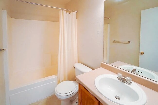 Building Photo - 10489 Tracewood Cir