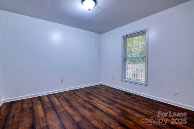 Building Photo - 34 East St