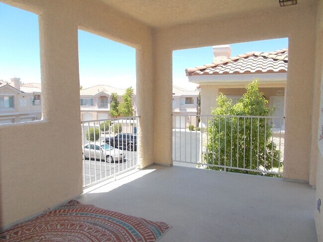 Building Photo - Beautiful 1-Bedroom Condo in Prime Bella V...