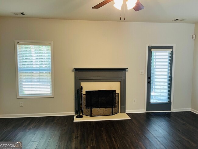 Building Photo - 445 Summerlin Blvd
