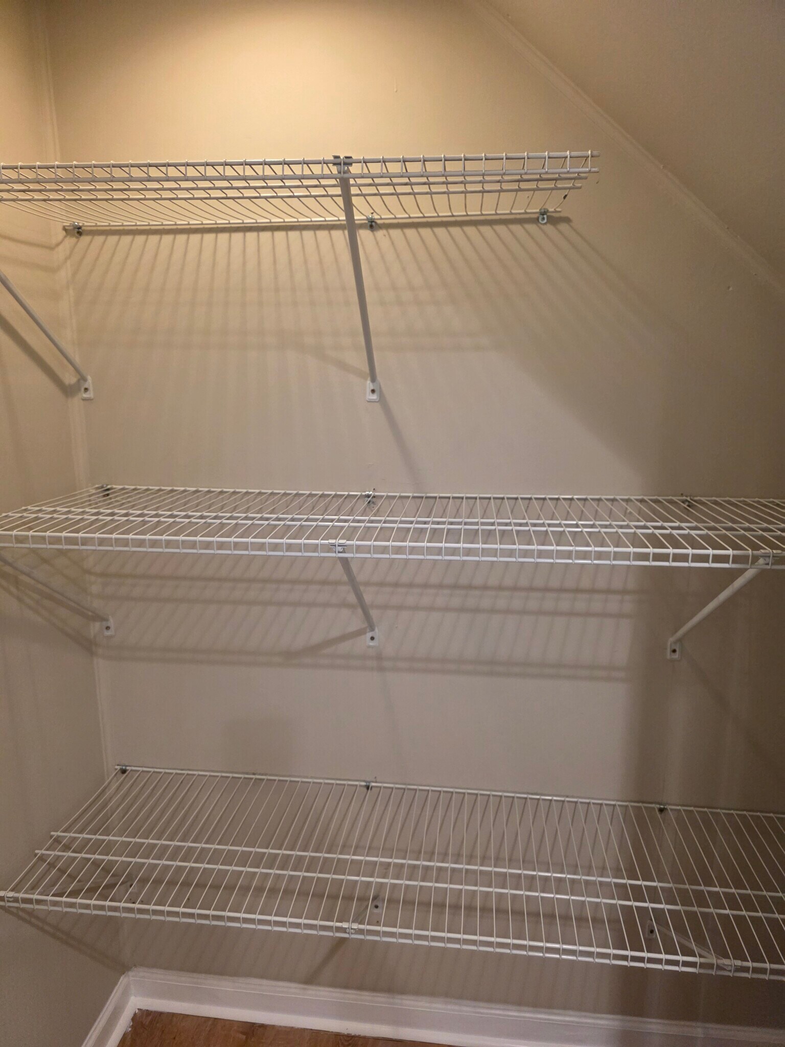 Building Photo - 2135 Masonwood Cir