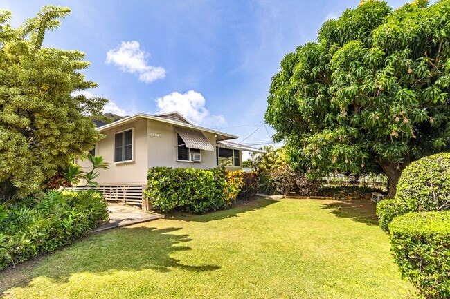Building Photo - Charming 3-bedroom, 1.5-bathroom house loc...