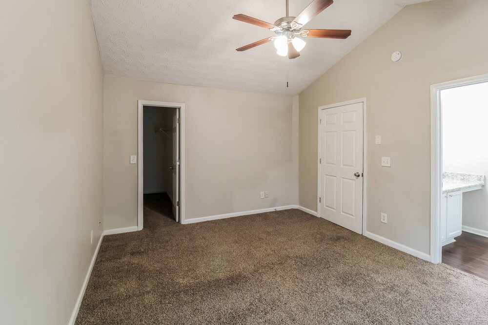 Building Photo - 451 Springbottom Ct SE