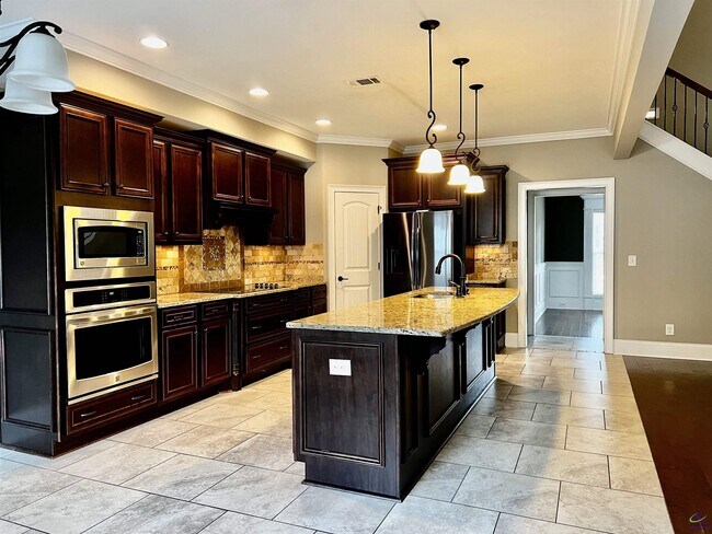 Building Photo - 609 Cannock Ct