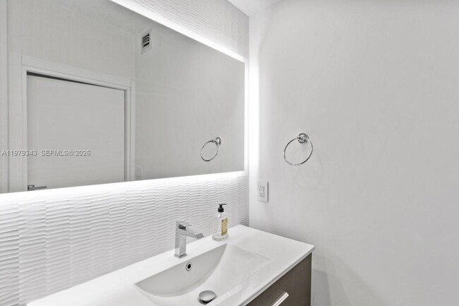 Building Photo - 110 Washington Ave