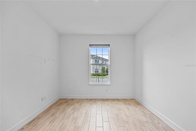 Building Photo - 3375 Buoy Cir