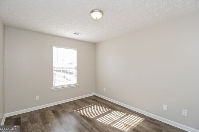 Building Photo - 134 Silver Fox Trail