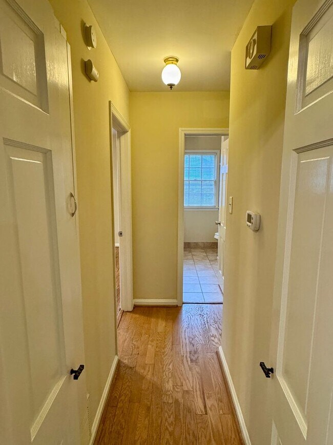 Building Photo - Gorgeous Interiors in this BONUS SPACE + 4 Bedroom  2 Bathroom Home!