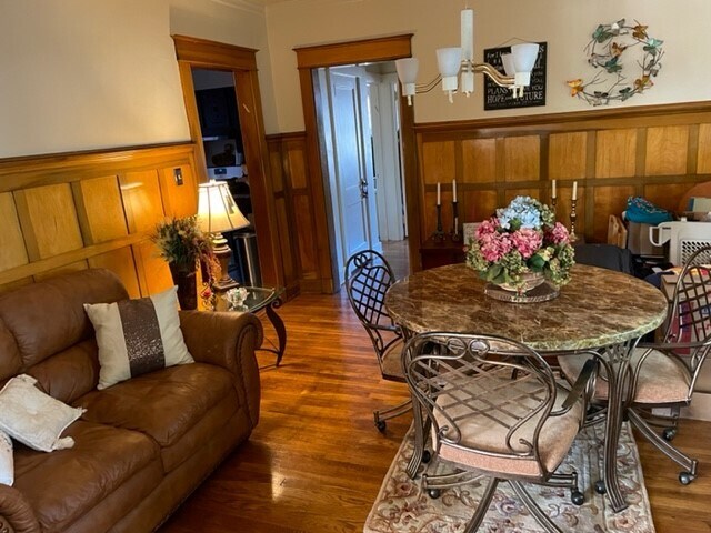 Unit 2 - 6637 Dalzell Plz