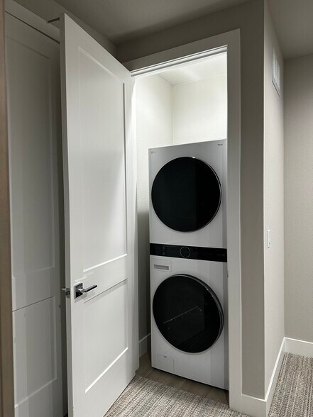 In unit Laundry - 2411 Schooner Ave