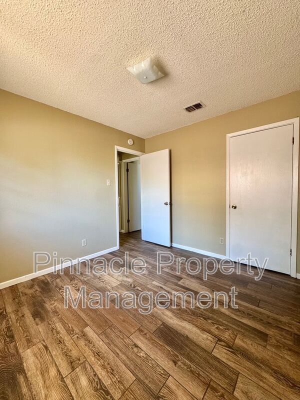 Building Photo - 3812 Wild Rye Trail