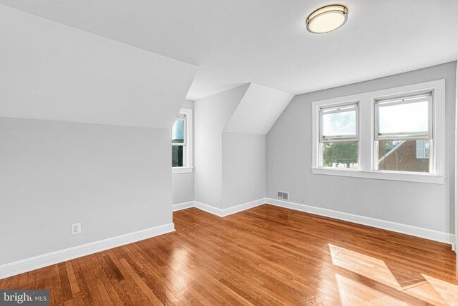 Building Photo - 8230 Gregory Dr