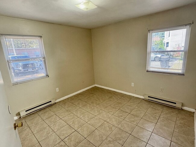 Building Photo - 2BR/1BA Off of Bonney Road in Thalia!