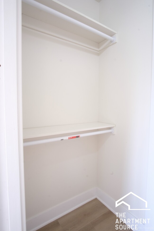 Building Photo - 260 Lake St