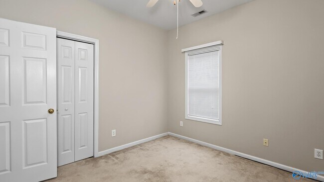 Building Photo - 141 Canterbury Dr