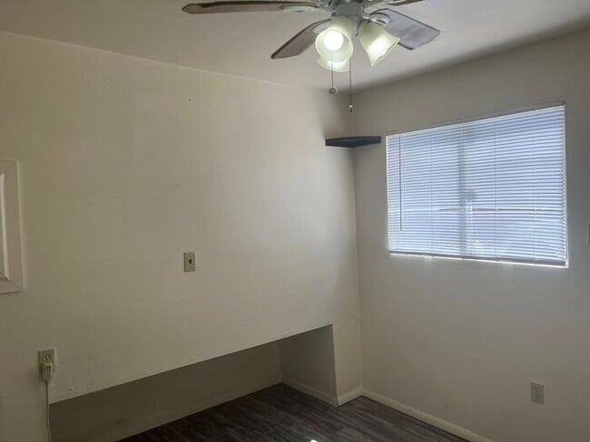 Building Photo - Stand alone Studio