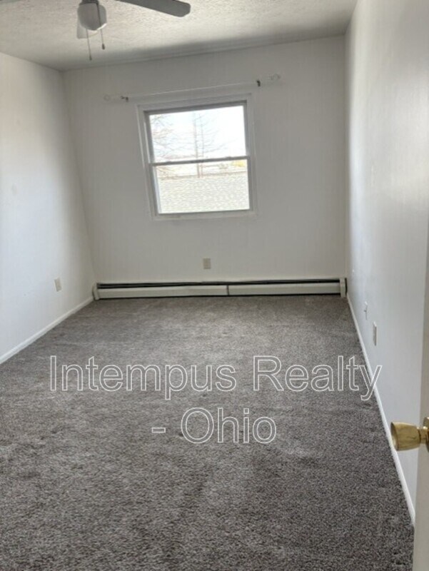 Building Photo - 5936 Callaway Cir