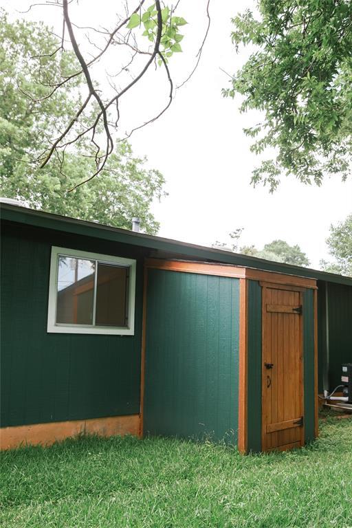 Building Photo - 1403 Randy Cir