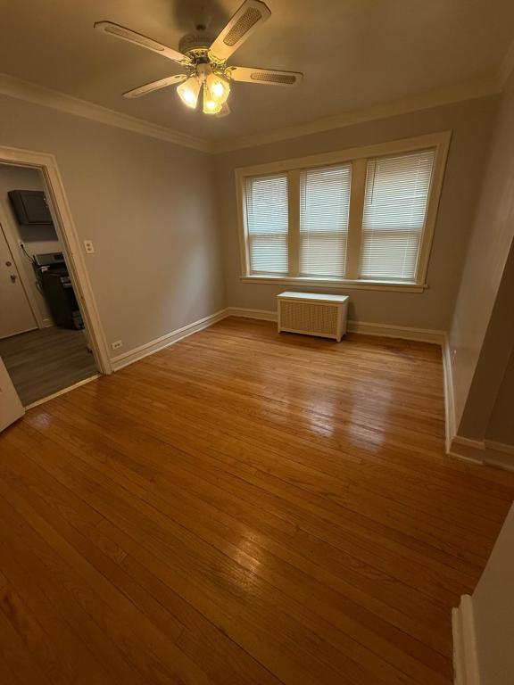 Building Photo - 7948 S Essex Ave