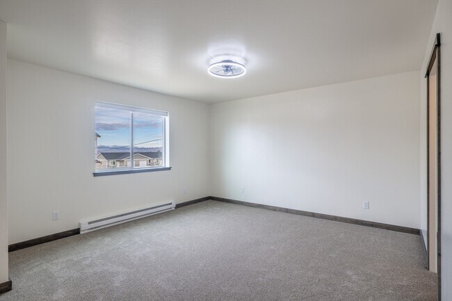 Building Photo - 3396 Crosswind Ct