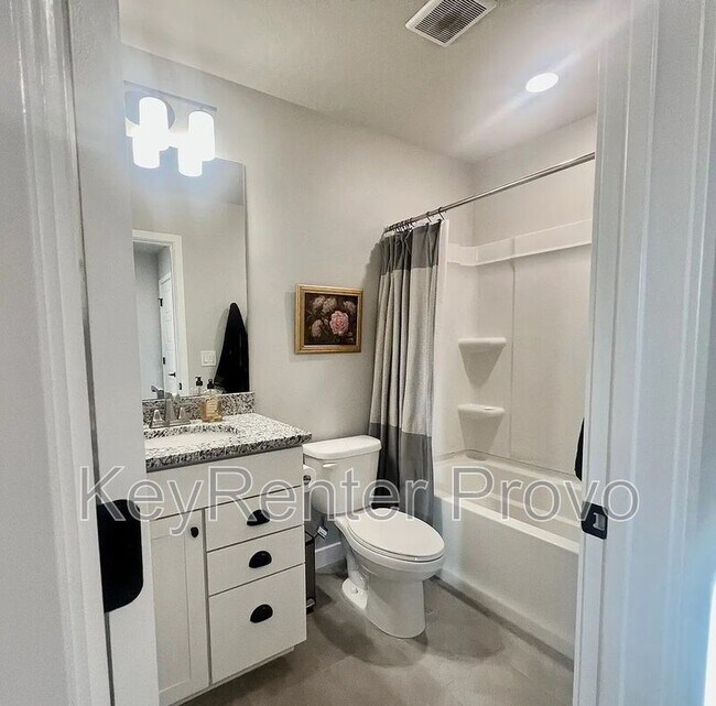 Building Photo - 264 S Hidden Lagoon Pl