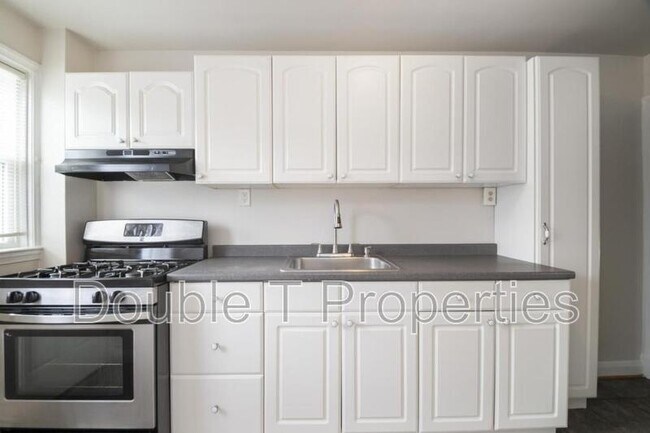 Building Photo - 3713 Elmora Ave