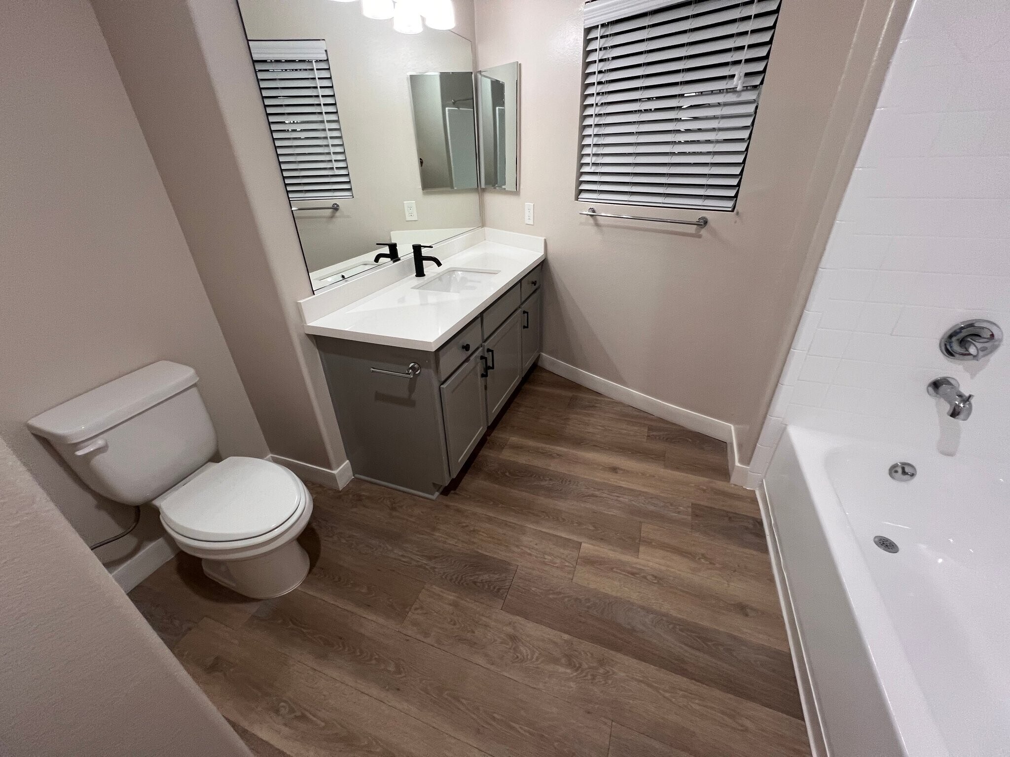 Building Photo - 4623 Willis Ave