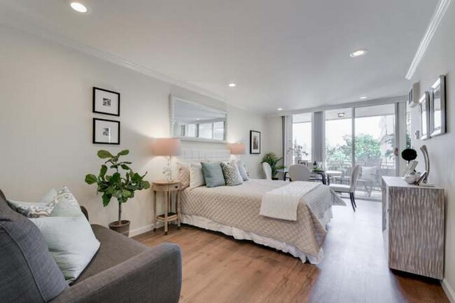 Building Photo - 1614 Hudson St