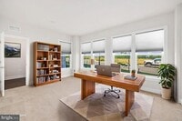 Building Photo - 1743 Riverbluff Ave